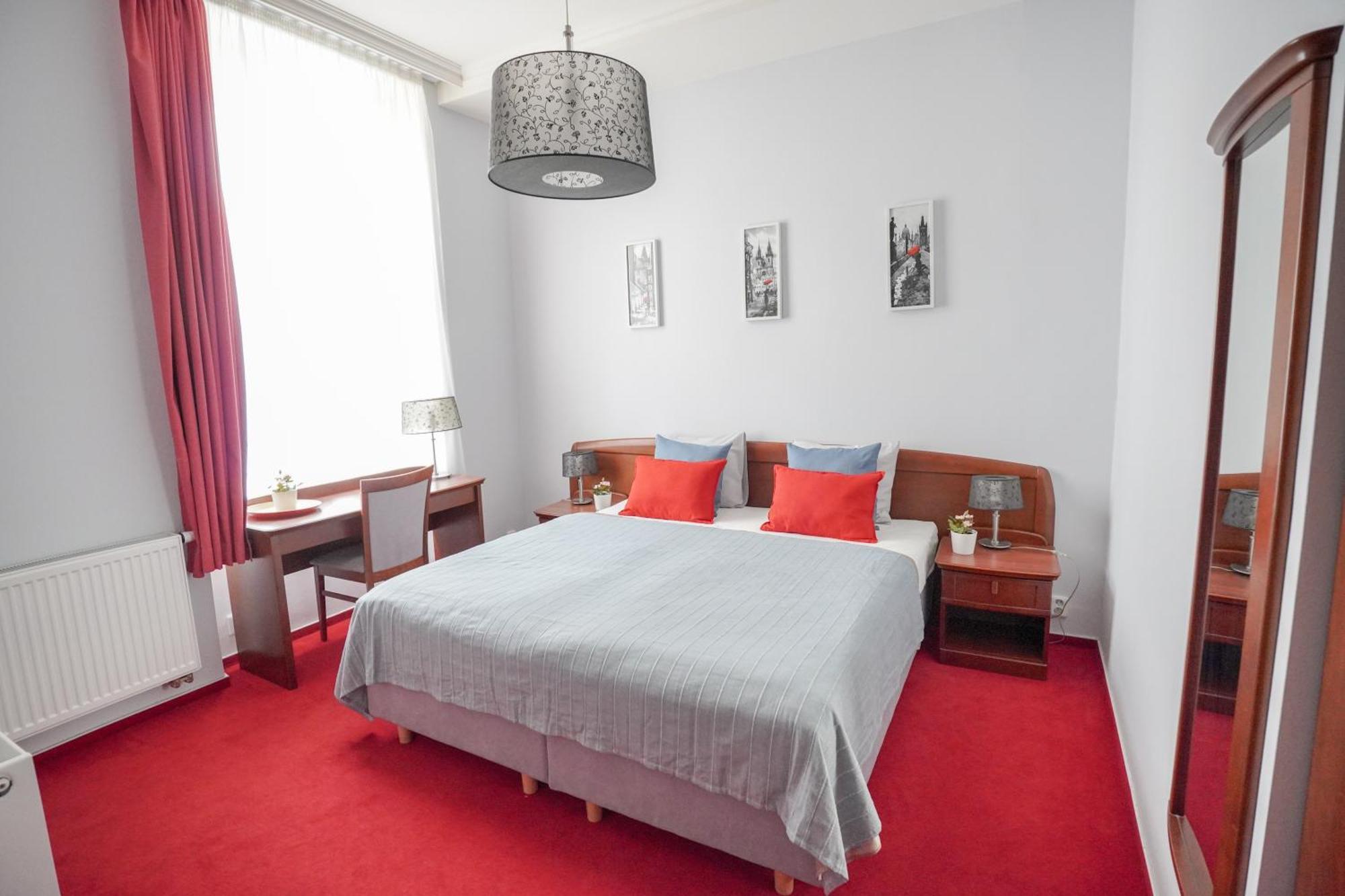 Elegant & Stylish Center Apartments! Prag Exterior foto